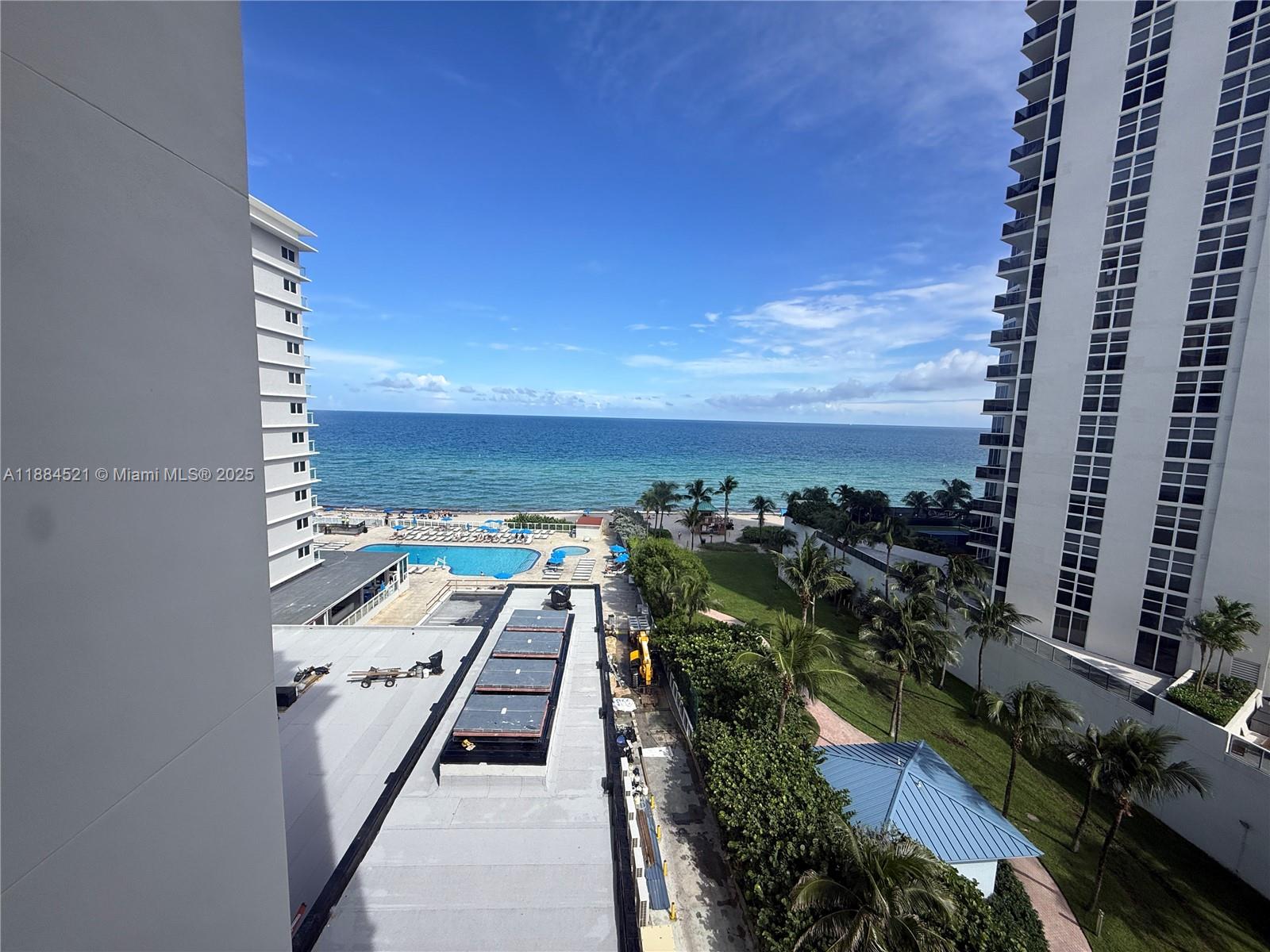 THE AVENTURA BEACH CLUB C - Residential Lease