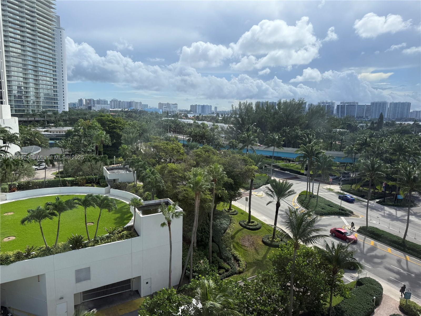 THE AVENTURA BEACH CLUB C - Residential Lease