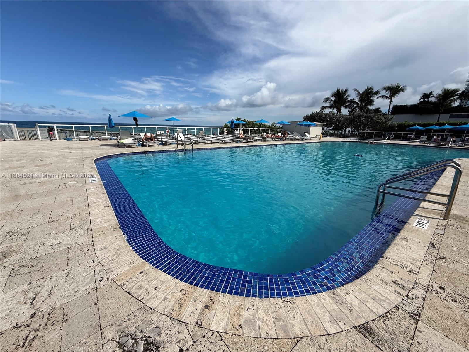 THE AVENTURA BEACH CLUB C - Residential Lease