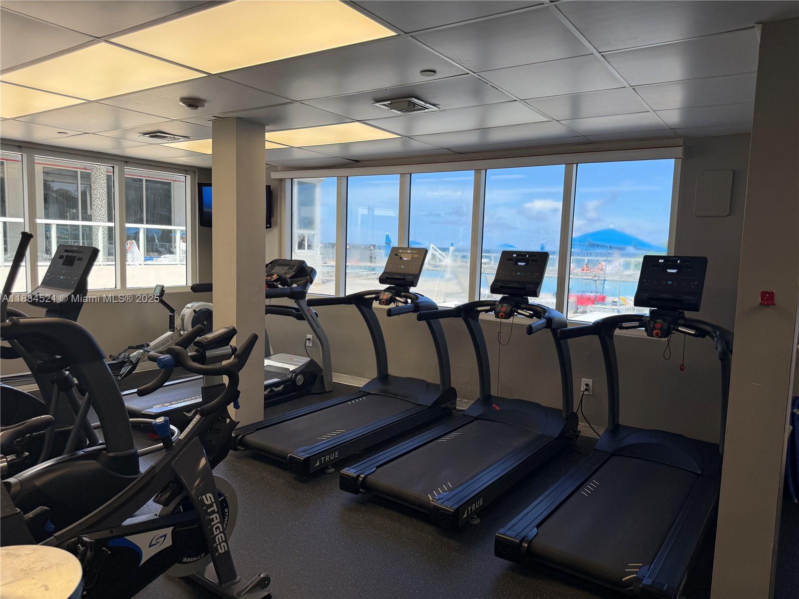 THE AVENTURA BEACH CLUB C - Residential Lease