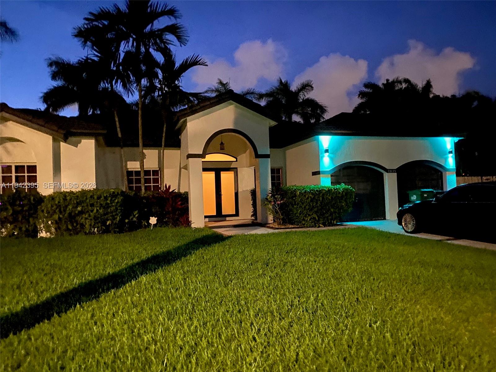 ESTATE MANSIONS - Residential