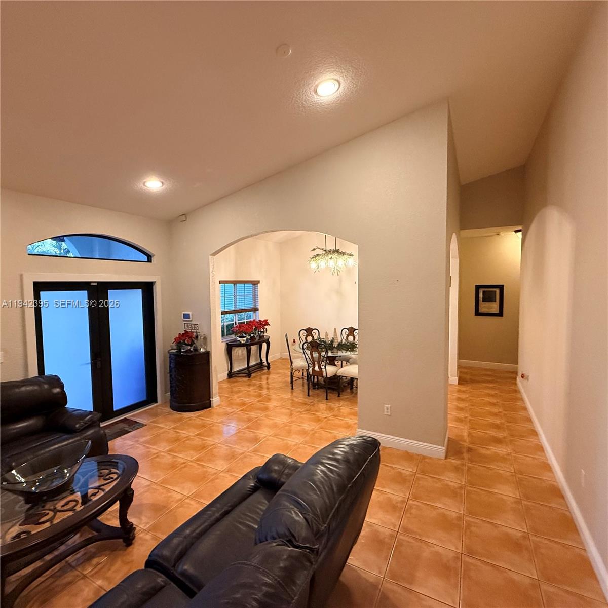 ESTATE MANSIONS - Residential