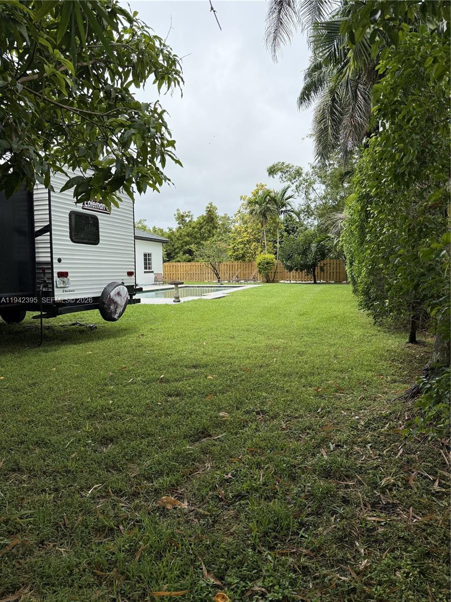 ESTATE MANSIONS - Residential