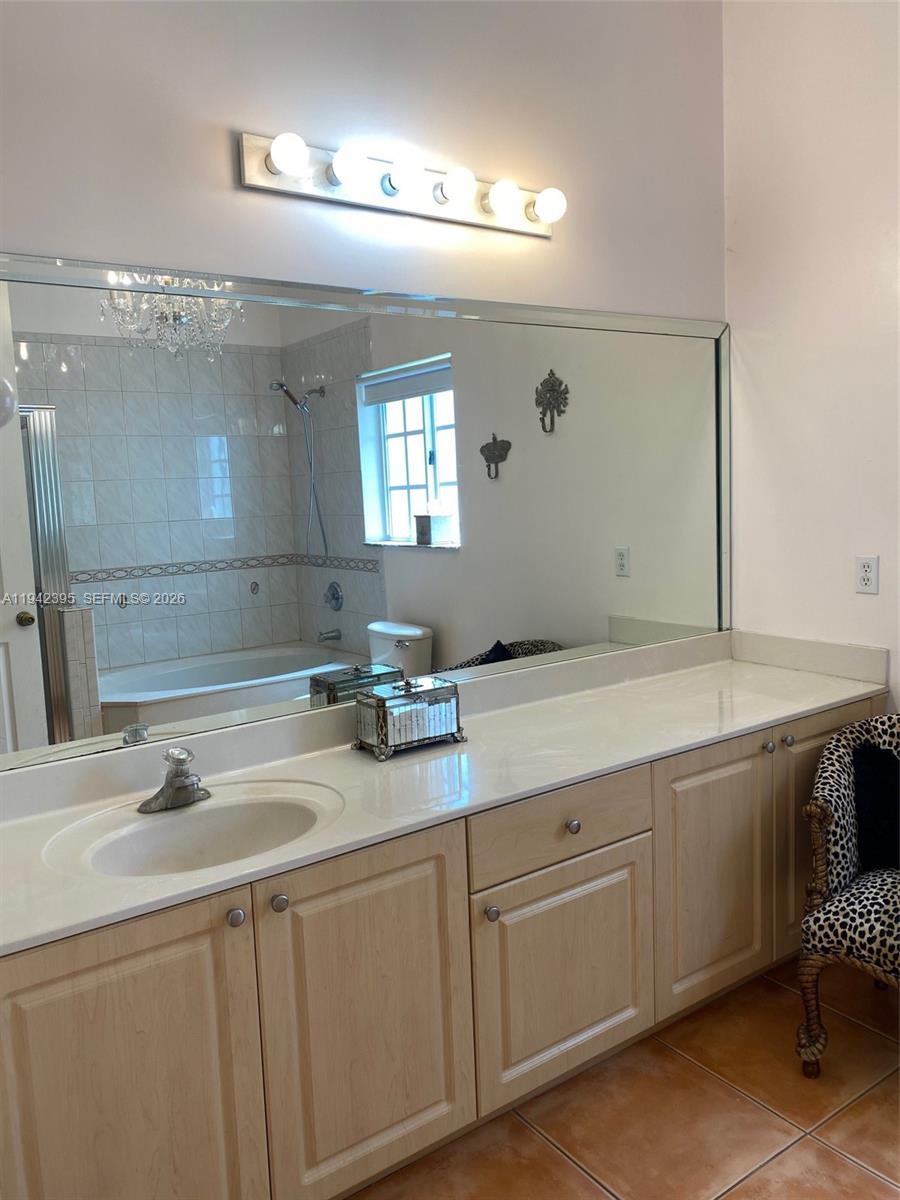 ESTATE MANSIONS - Residential