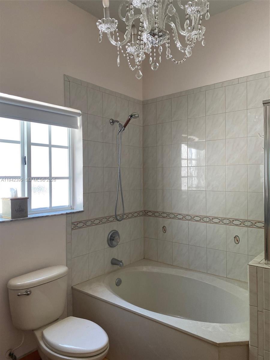 ESTATE MANSIONS - Residential