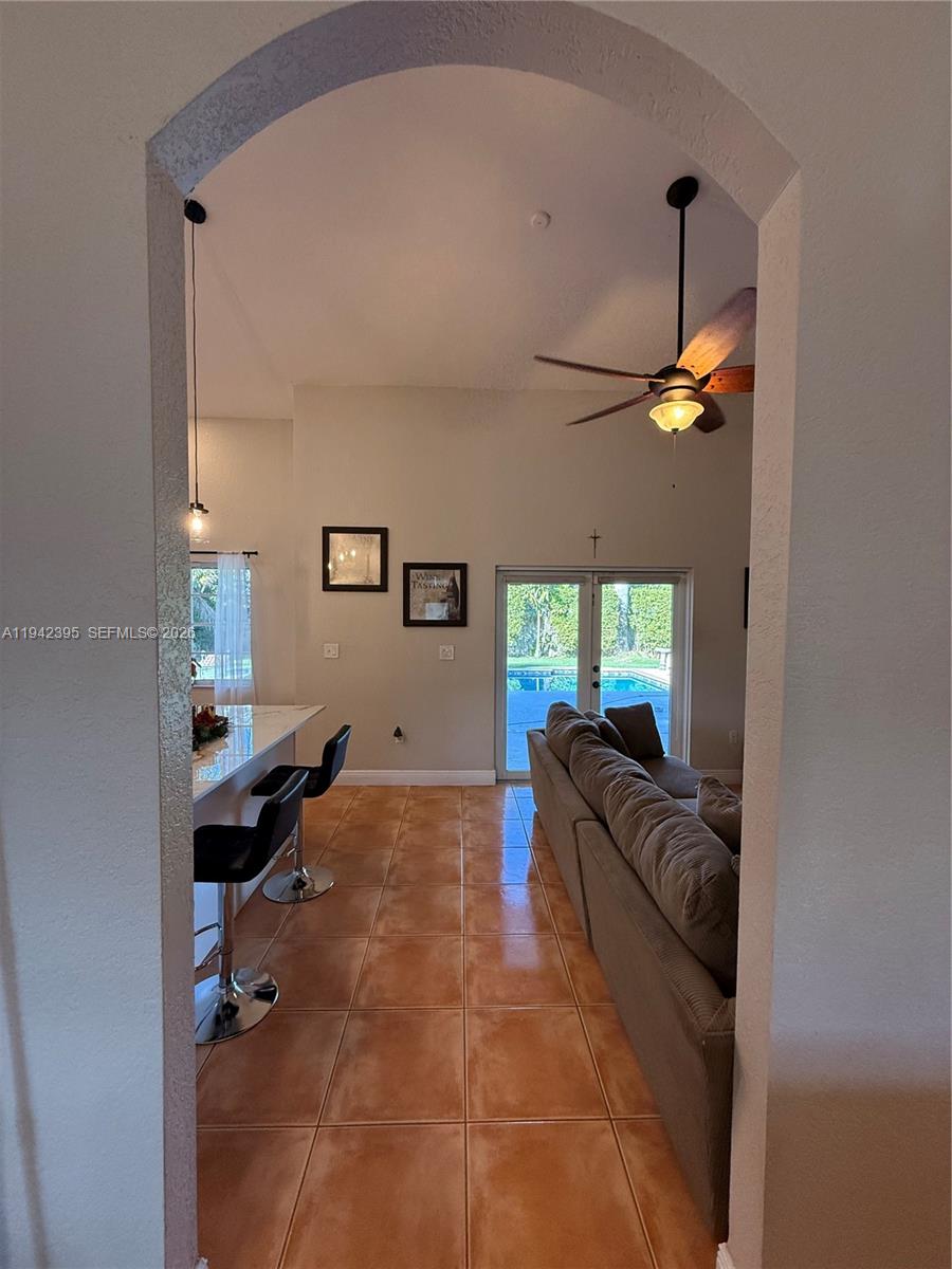 ESTATE MANSIONS - Residential