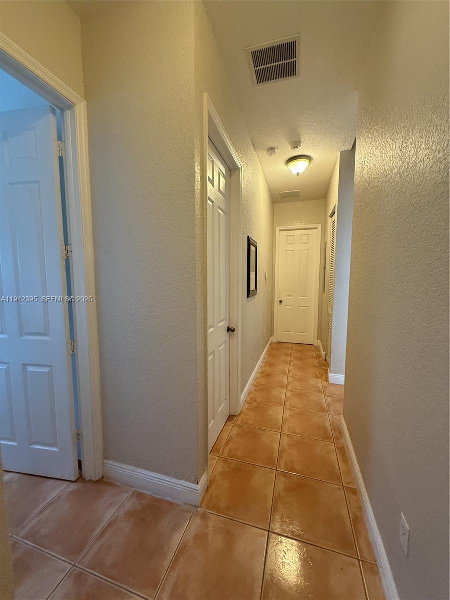 ESTATE MANSIONS - Residential