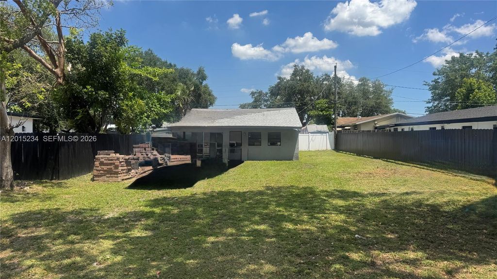 Photo of 6123 Call St, Hollywood, FL 33024 (MLS # A12015234)