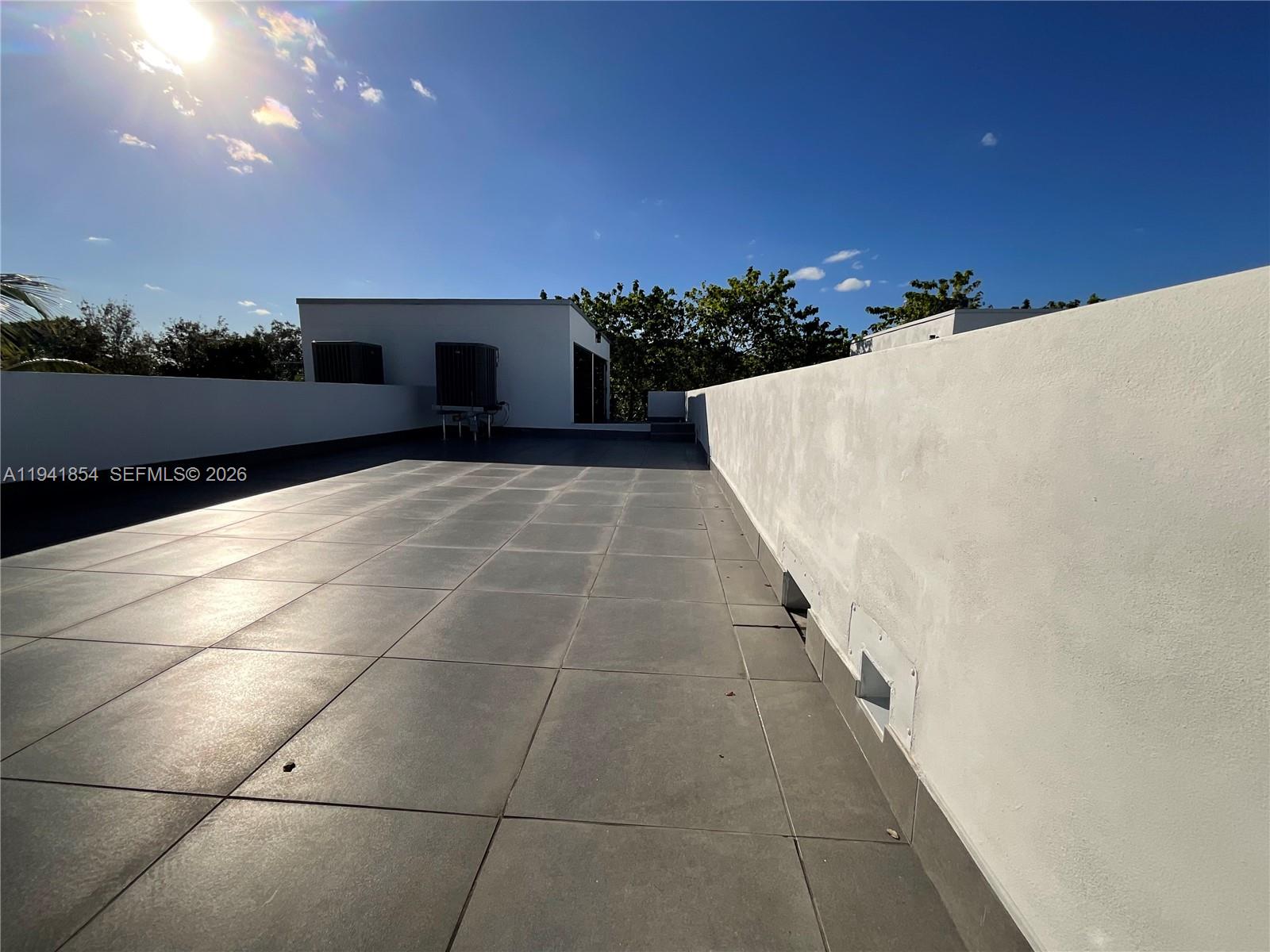 PERRY-FROW - Residential Lease