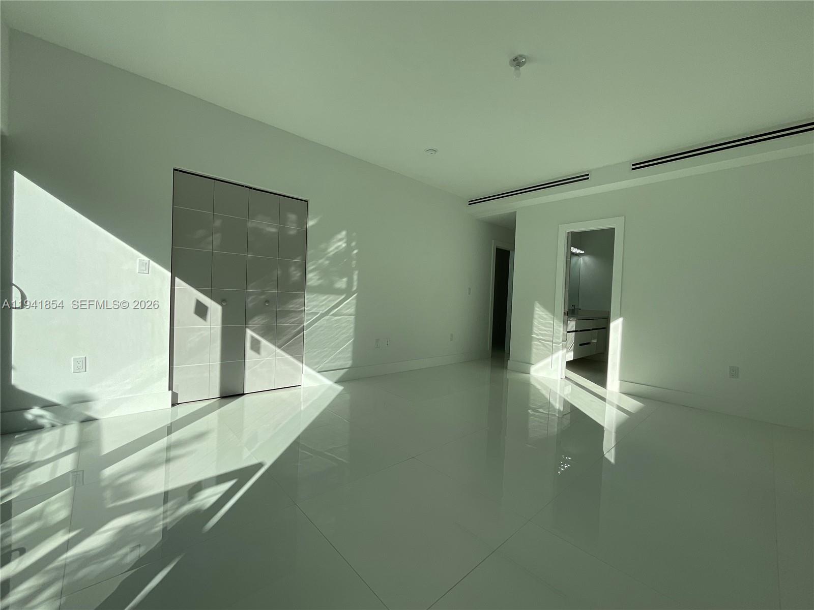 PERRY-FROW - Residential Lease