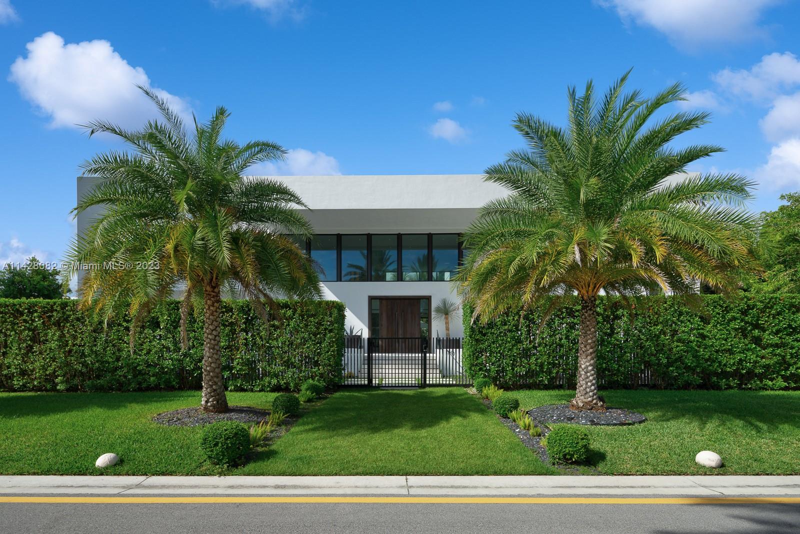 Property for Sale at 70 N Hibiscus Dr, Miami Beach, Miami-Dade County, Florida - Bedrooms: 6 
Bathrooms: 7  - $13,900,000
