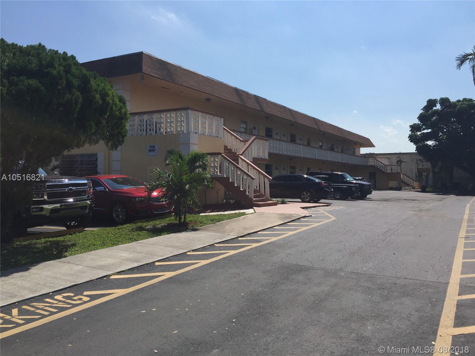 HOLLYWOOD LITTLE RANCHES - Residential Lease