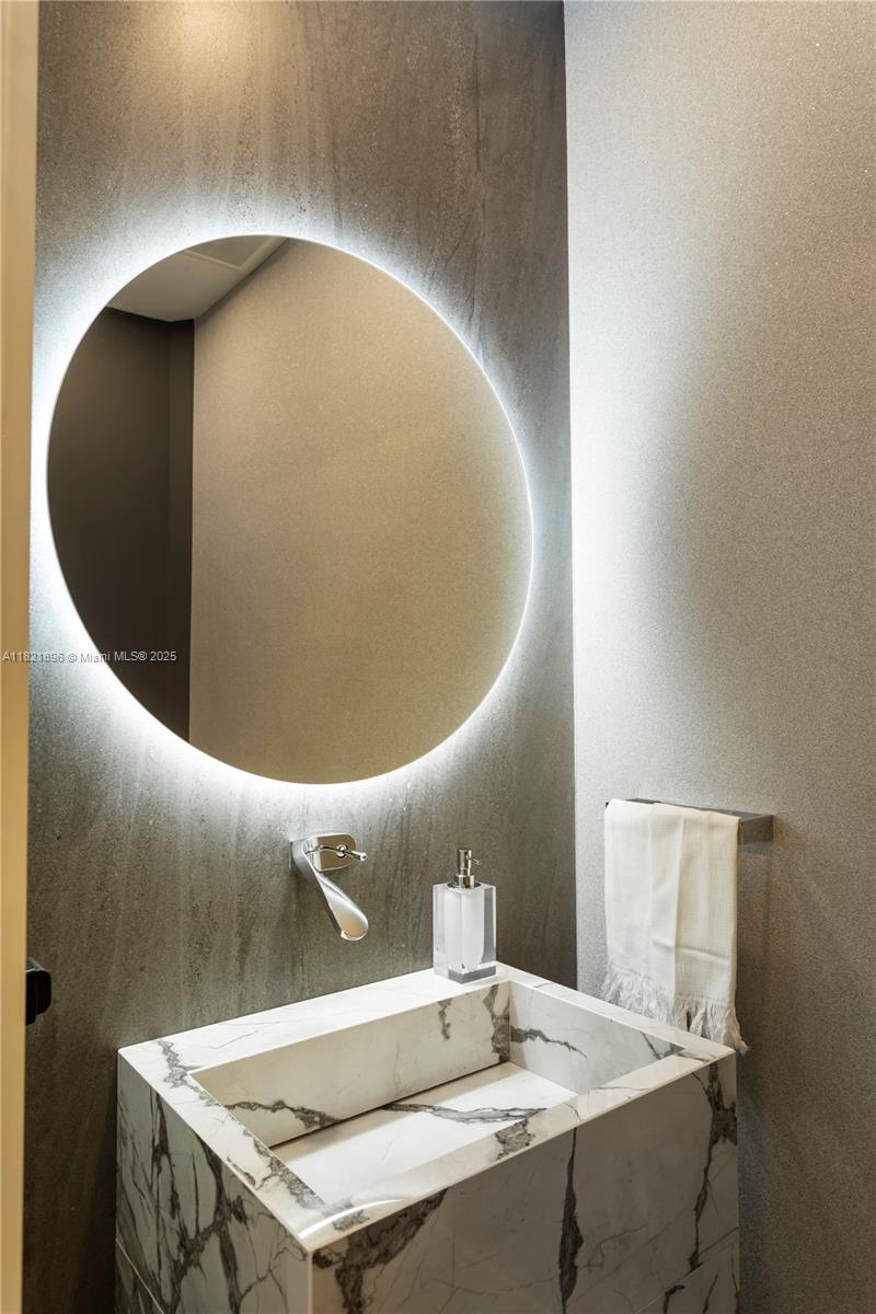 BELLAMARE @ WILLIAMS ISLA - Residential
