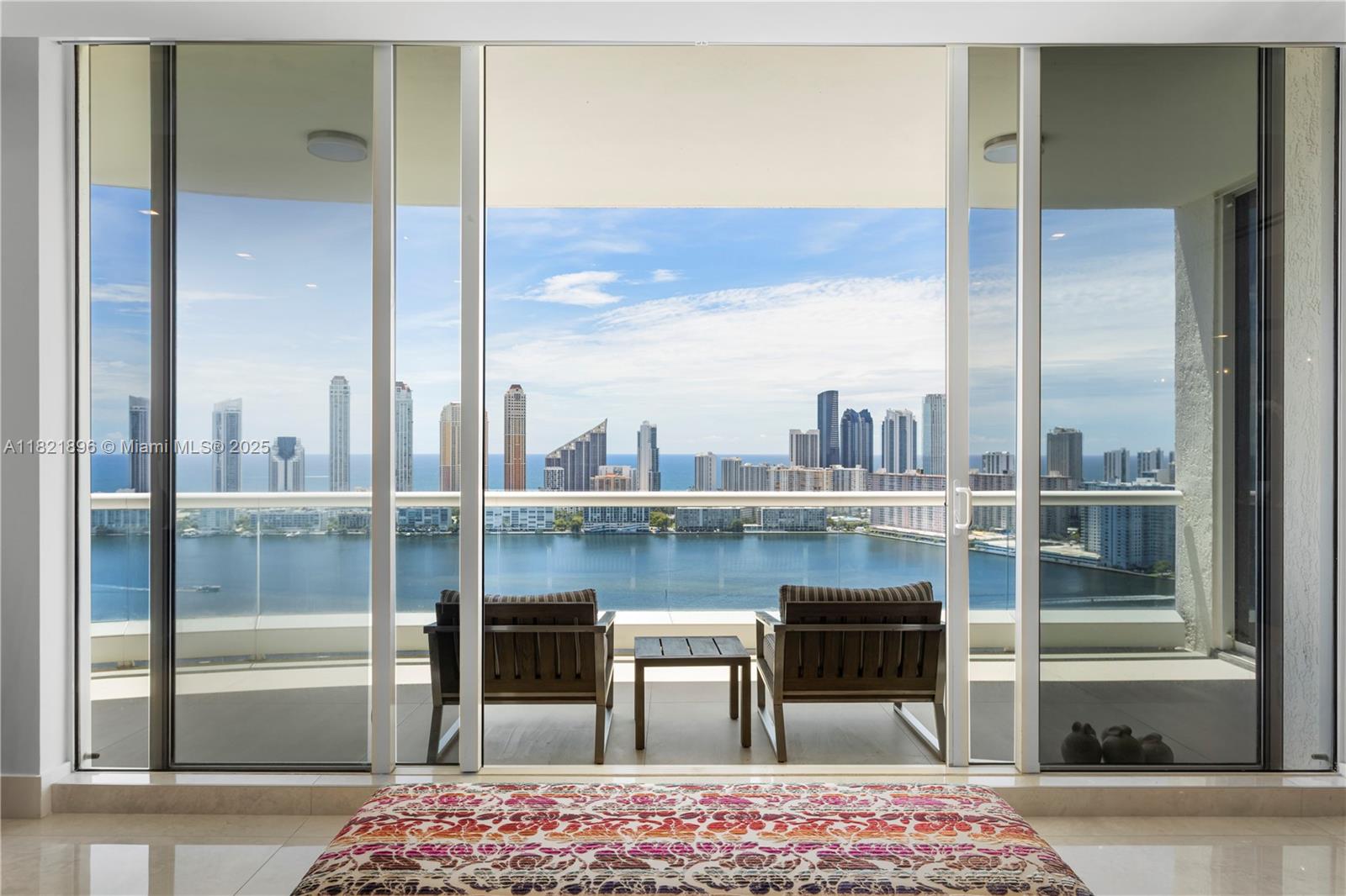 BELLAMARE @ WILLIAMS ISLA - Residential