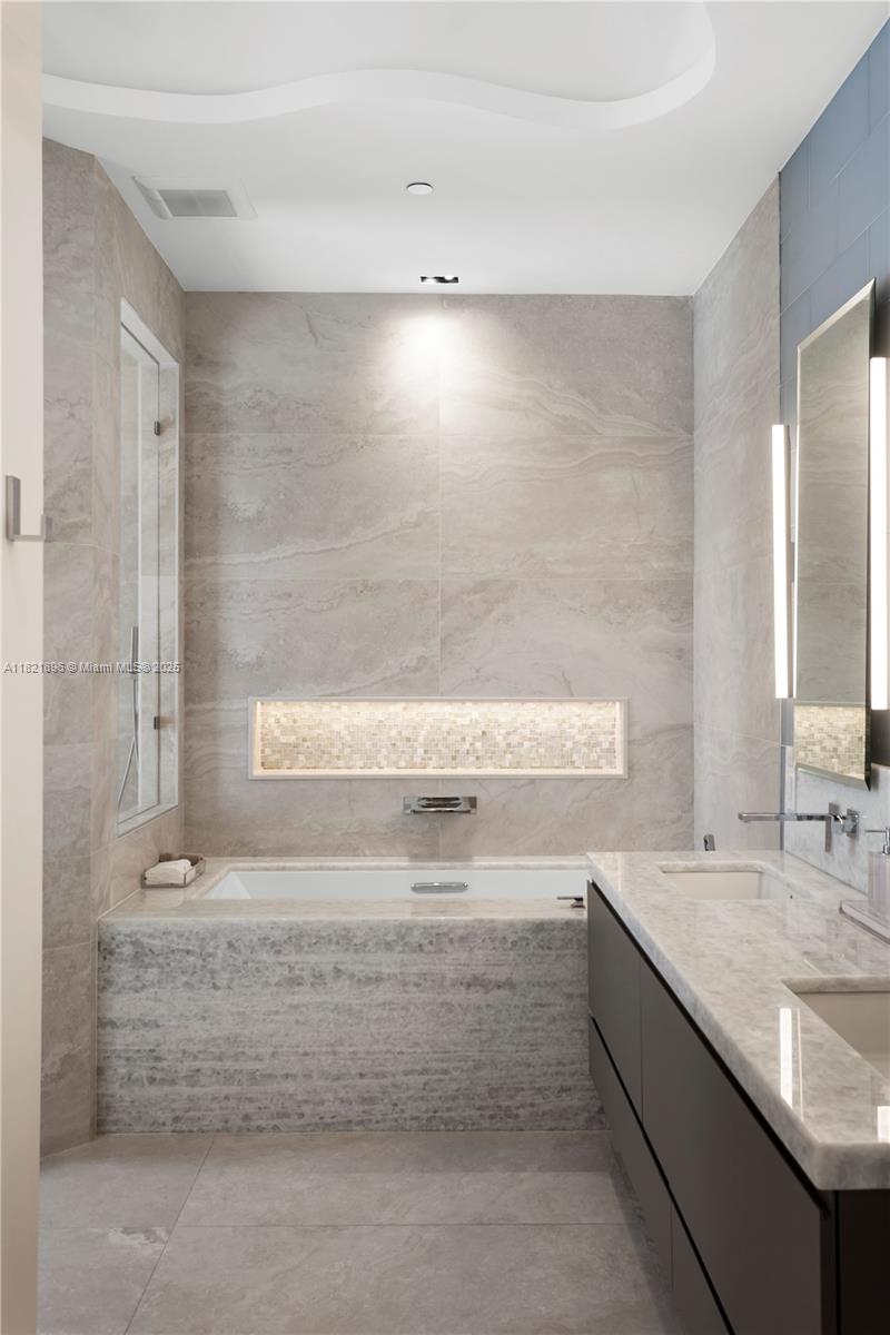 BELLAMARE @ WILLIAMS ISLA - Residential