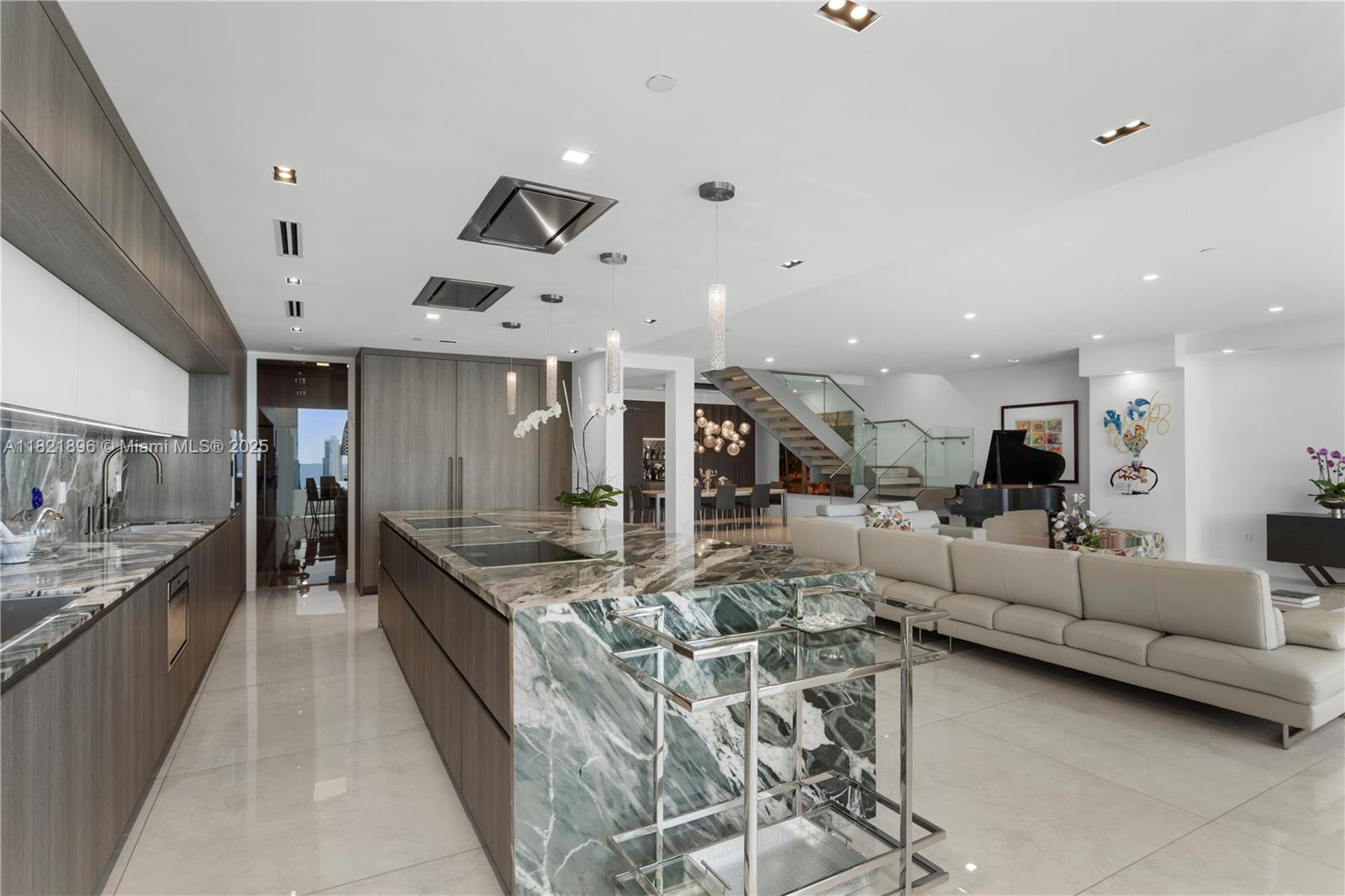 BELLAMARE @ WILLIAMS ISLA - Residential