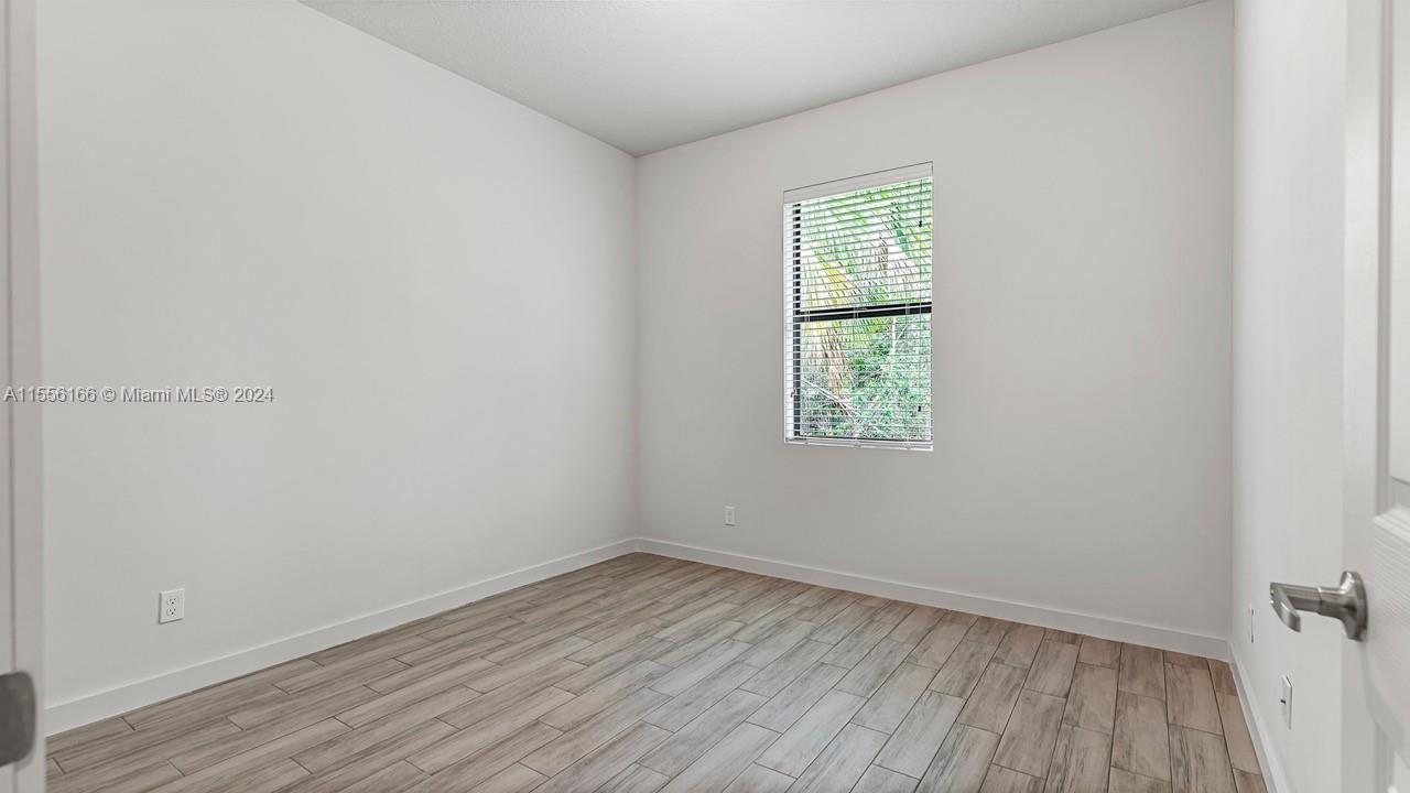 LAKEWOOD PARK UNIT 2 - Residential Lease