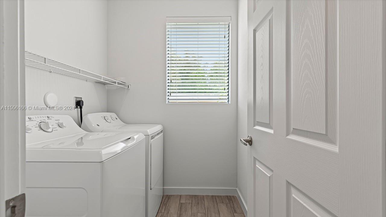 LAKEWOOD PARK UNIT 2 - Residential Lease