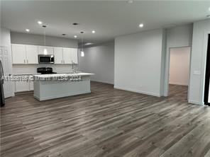 LAKEWOOD PARK UNIT 2 - Residential Lease