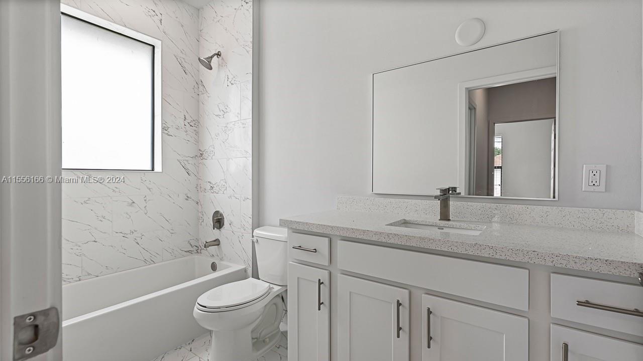 LAKEWOOD PARK UNIT 2 - Residential Lease