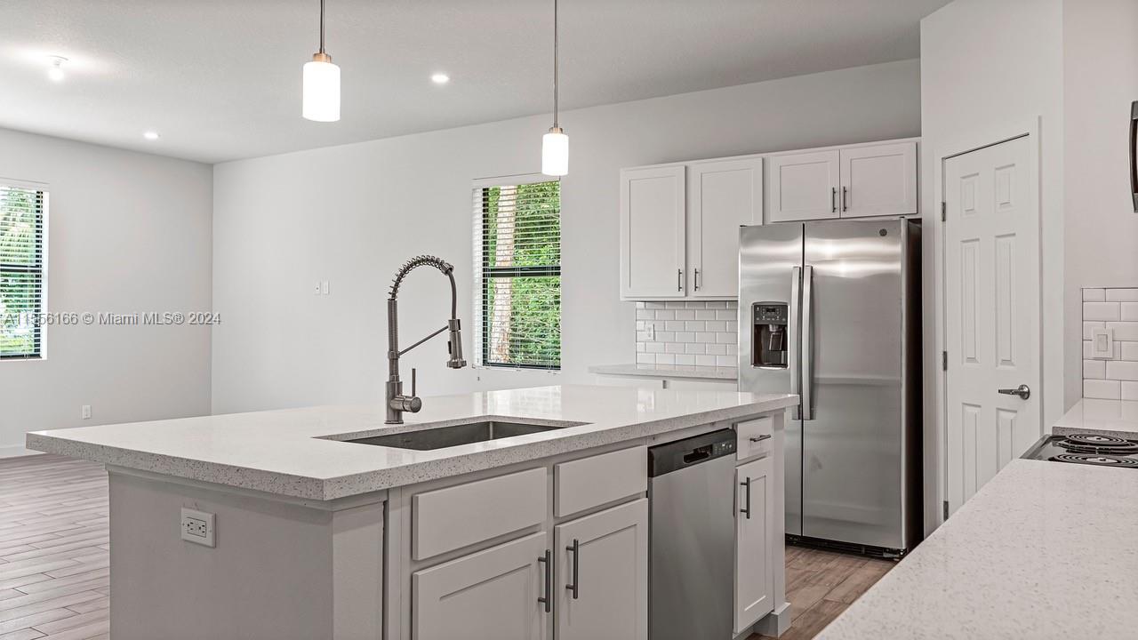 LAKEWOOD PARK UNIT 2 - Residential Lease