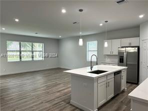 LAKEWOOD PARK UNIT 2 - Residential Lease
