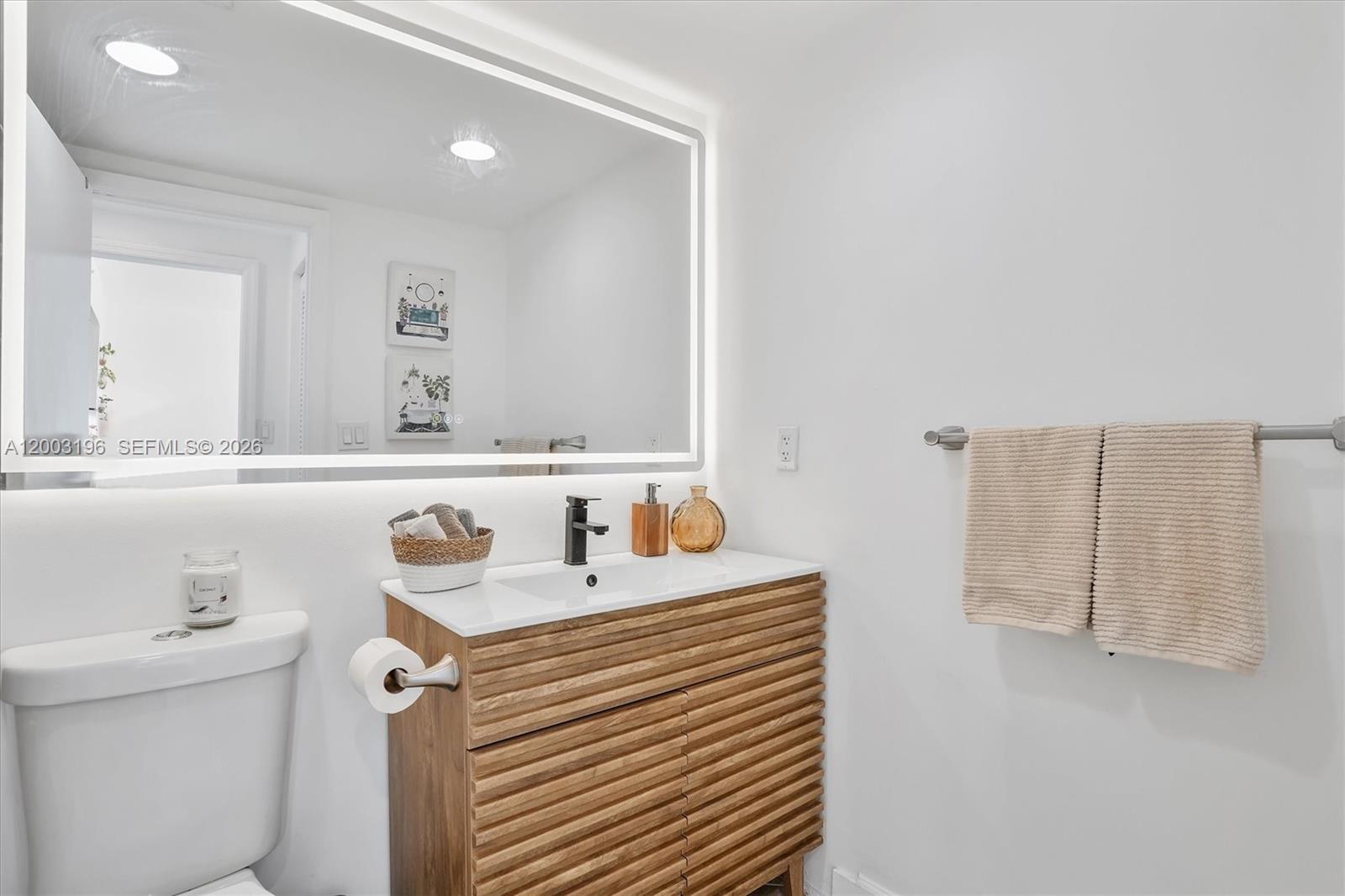 TREASURES ON THE BAY II C - Residential