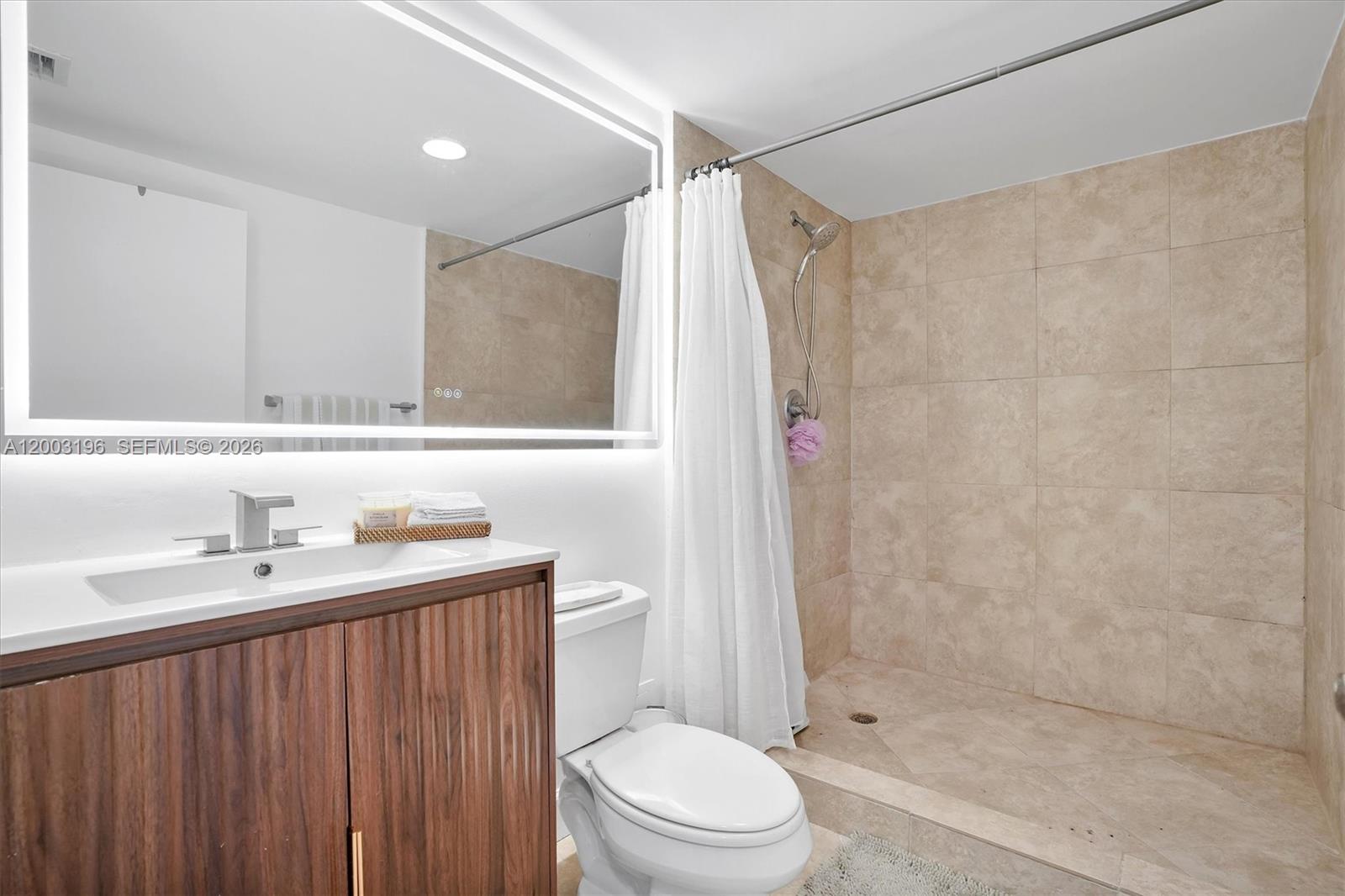 TREASURES ON THE BAY II C - Residential