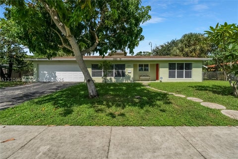 Photo of 5701 SW 1st St, Plantation, FL 33317 (MLS # A12106770)