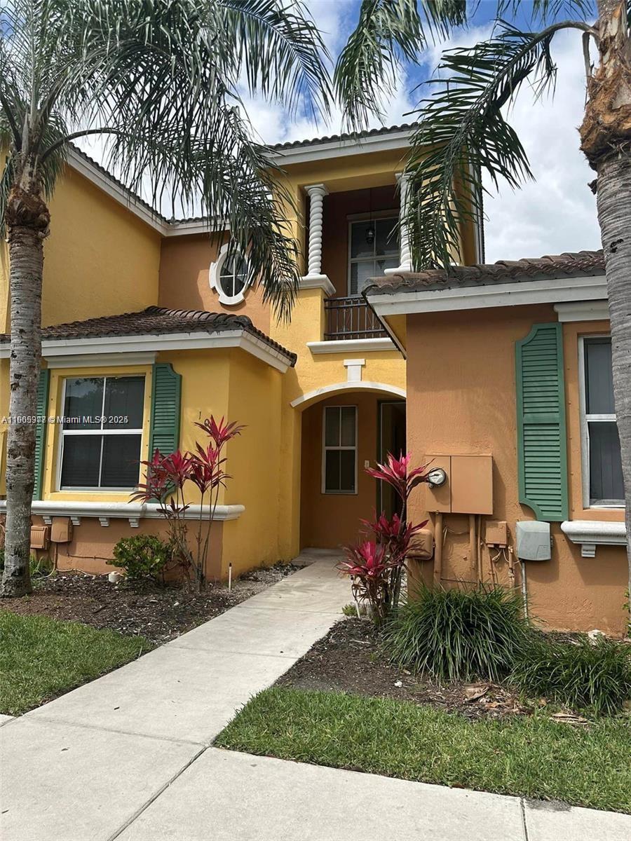 MARBELLA BAY - Residential