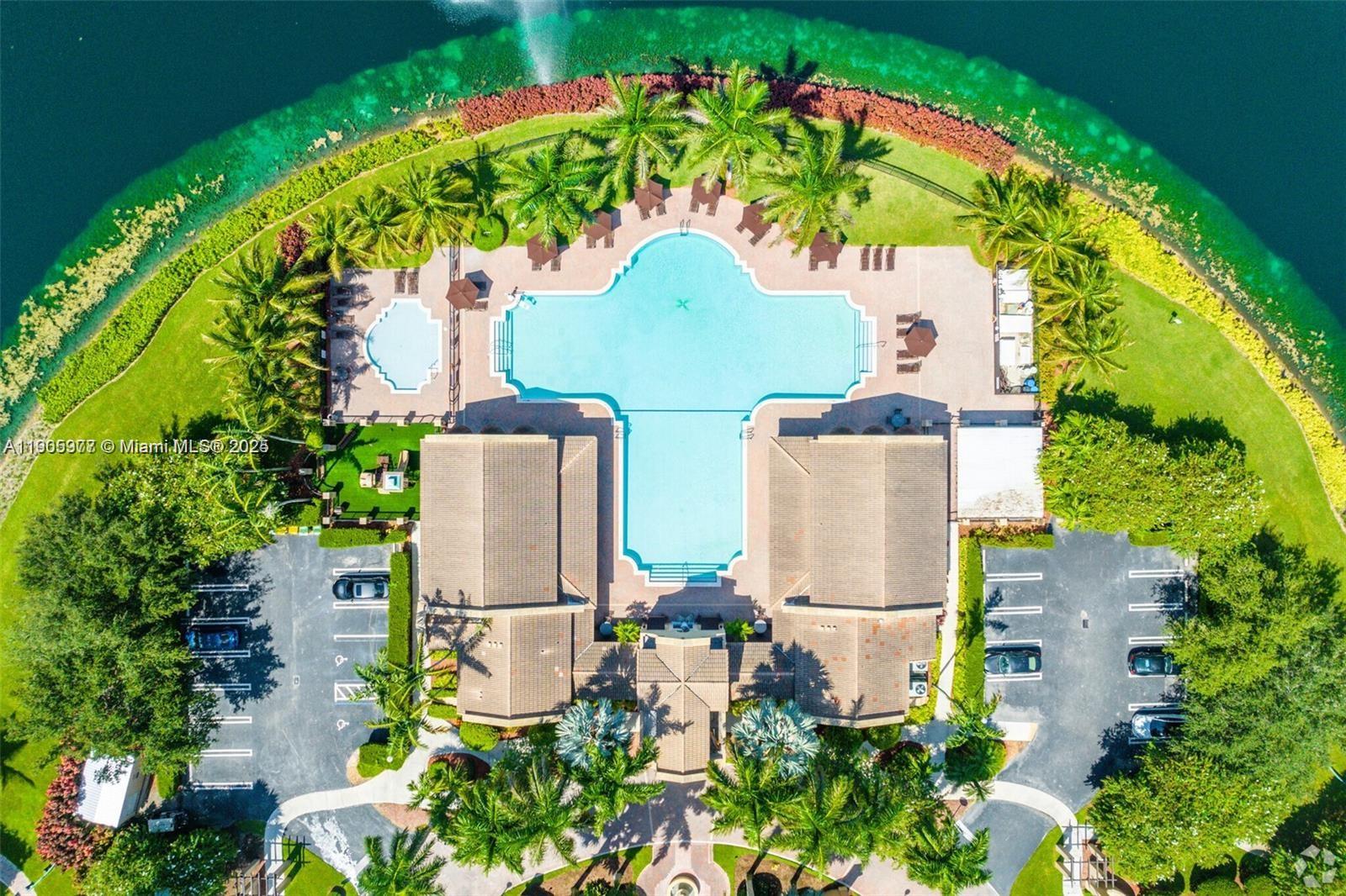 MARBELLA BAY - Residential