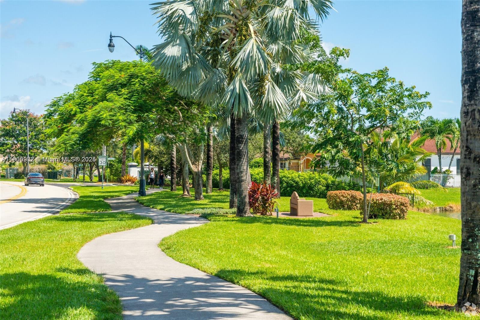 MARBELLA BAY - Residential