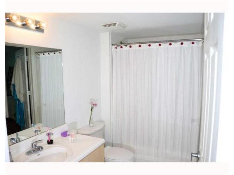 THE ASTON CONDO - Residential Lease