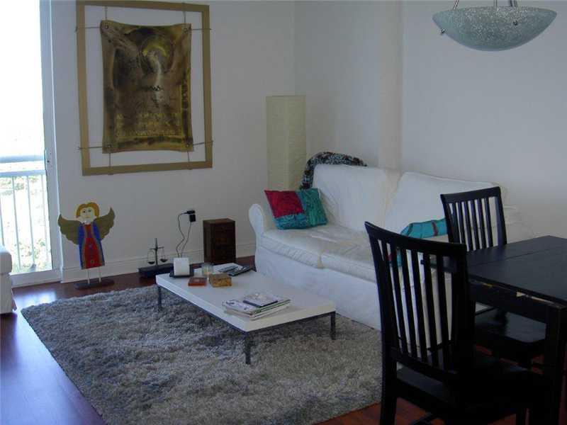 THE ASTON CONDO - Residential Lease
