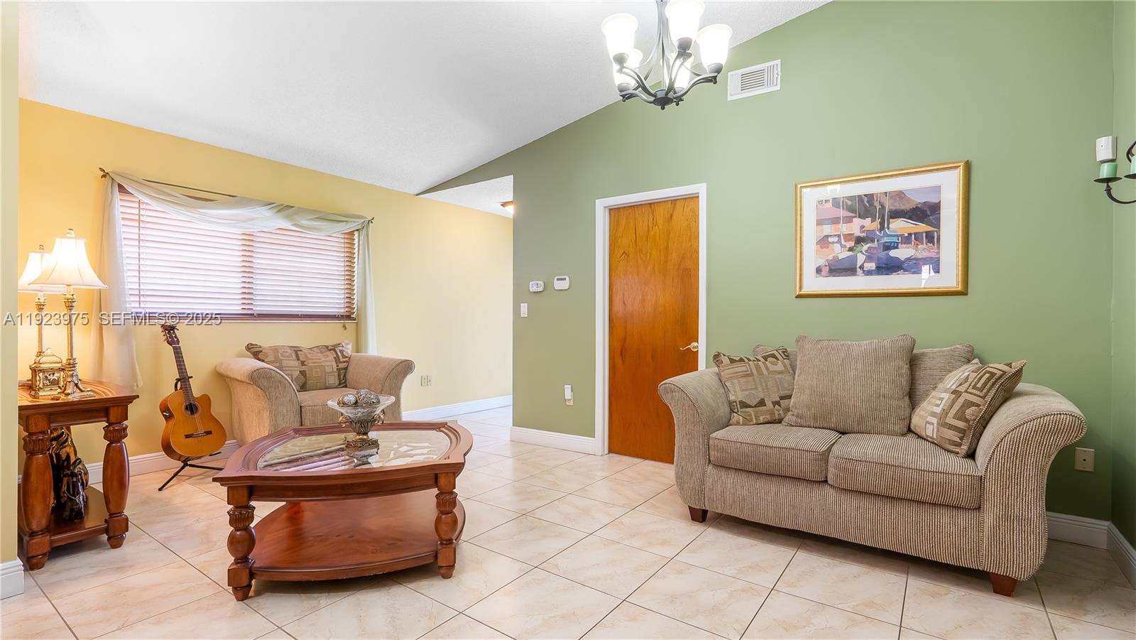 4TH ADDN TO ROBLES GARDEN - Residential