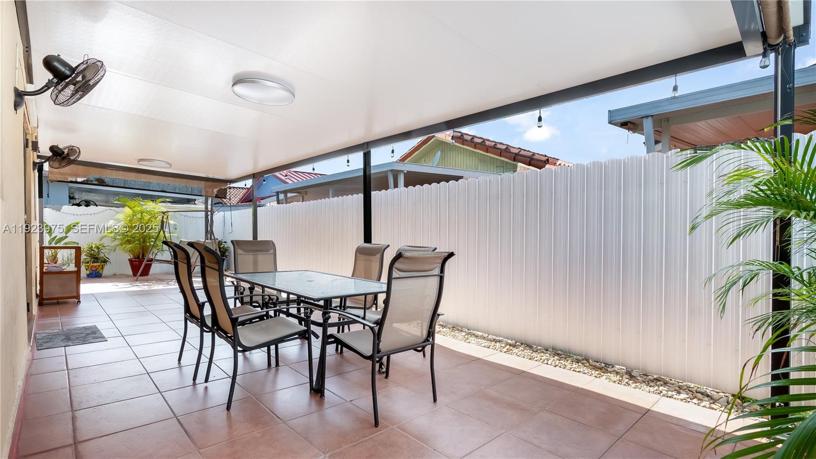 4TH ADDN TO ROBLES GARDEN - Residential