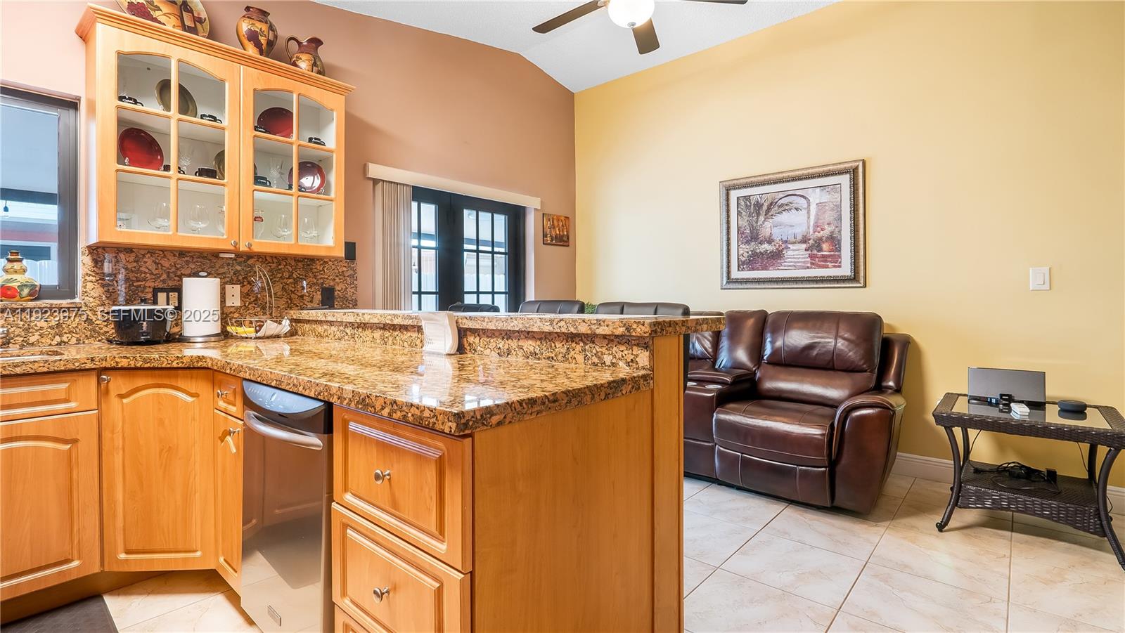 4TH ADDN TO ROBLES GARDEN - Residential