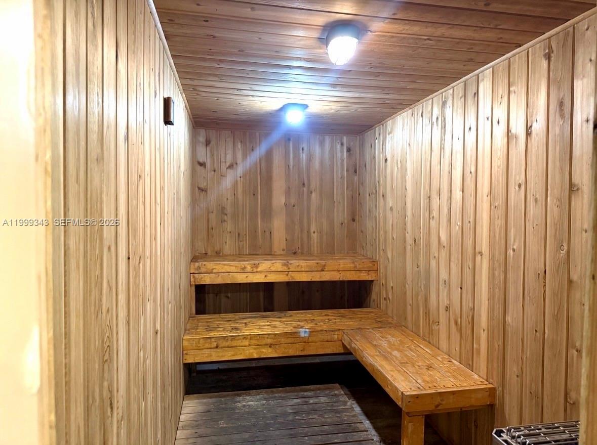 FAIRWAYS RIVIERA CONDO - Residential