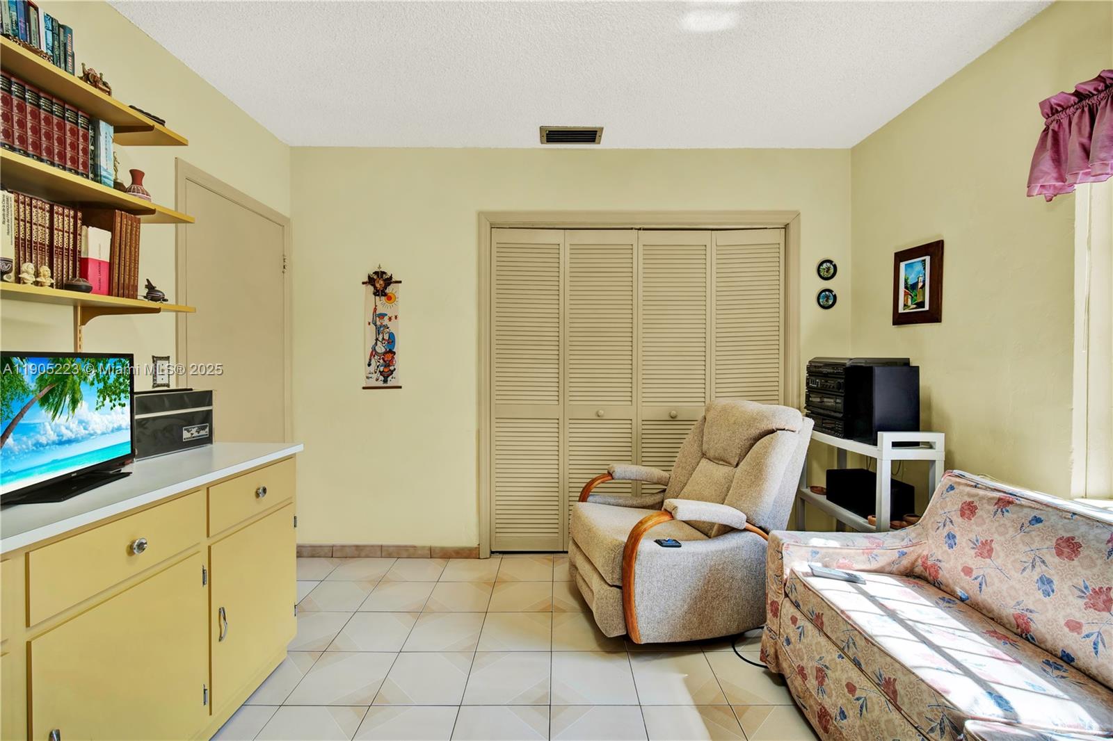 PORTER MANOR - Residential