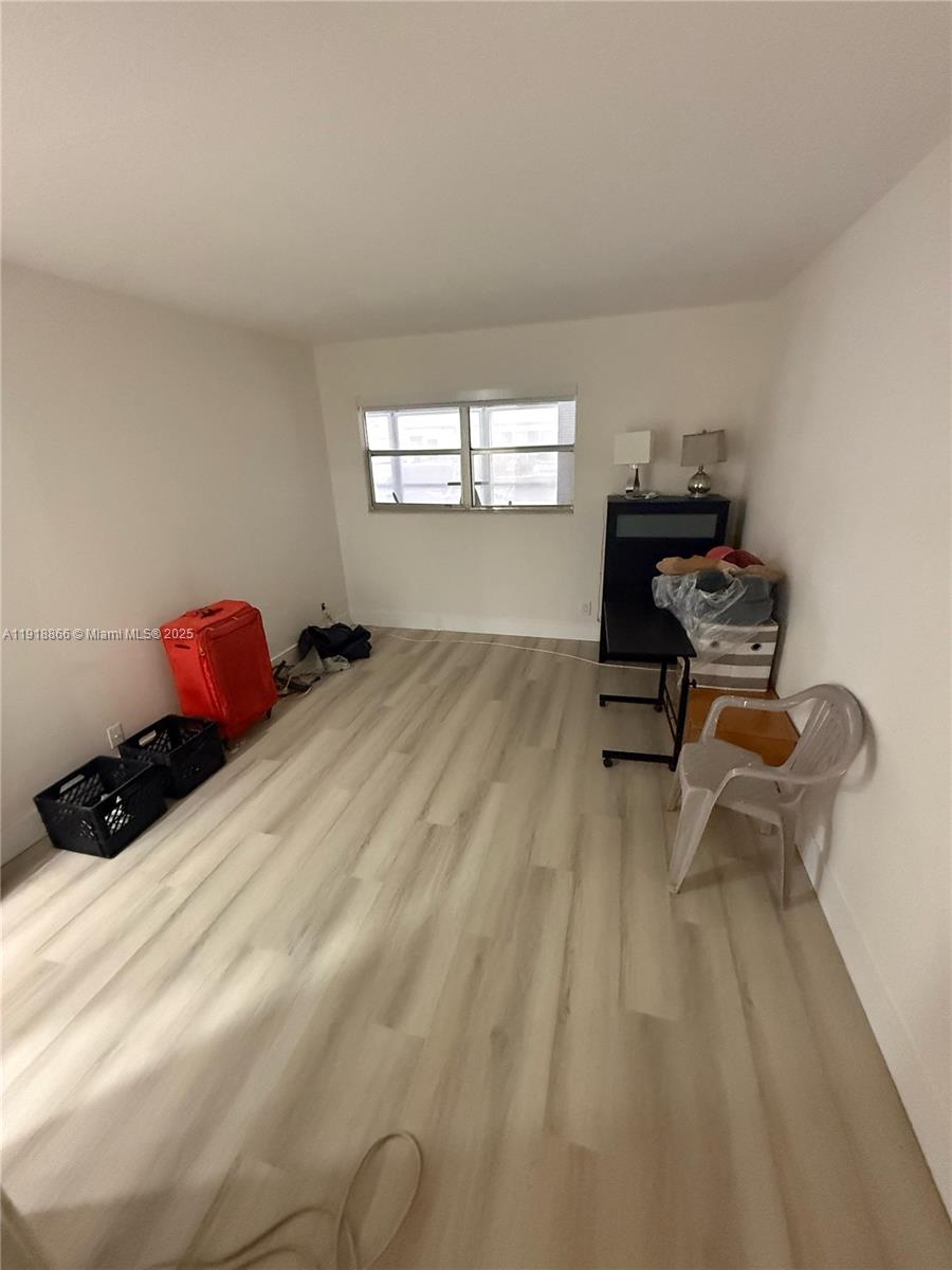 KINGS POINT MONACO CONDOS - Residential