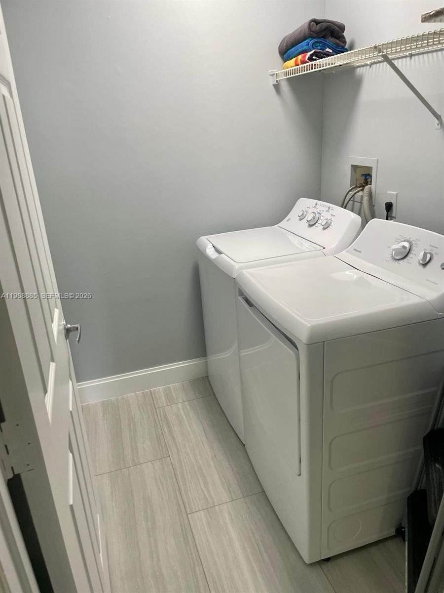 LA VIA CONDO - Residential