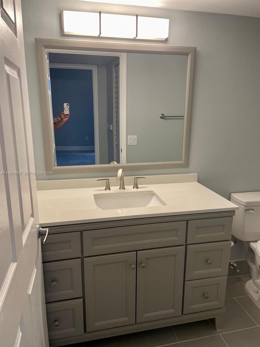 LA VIA CONDO - Residential