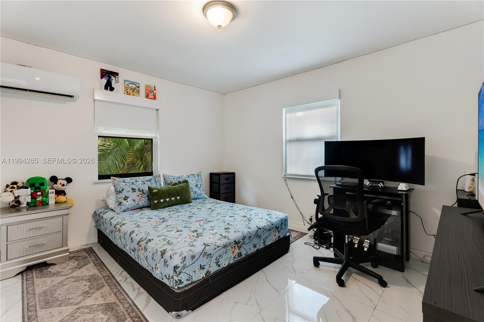HOLLYWOOD BEACH GARDENS - Residential