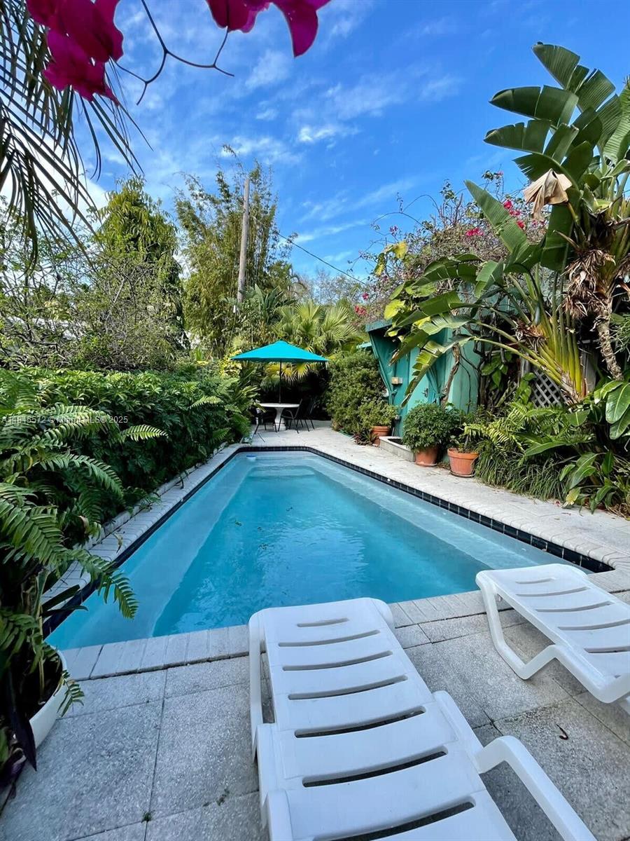 VICTORIA PARK CORR AMEN P - Residential Lease