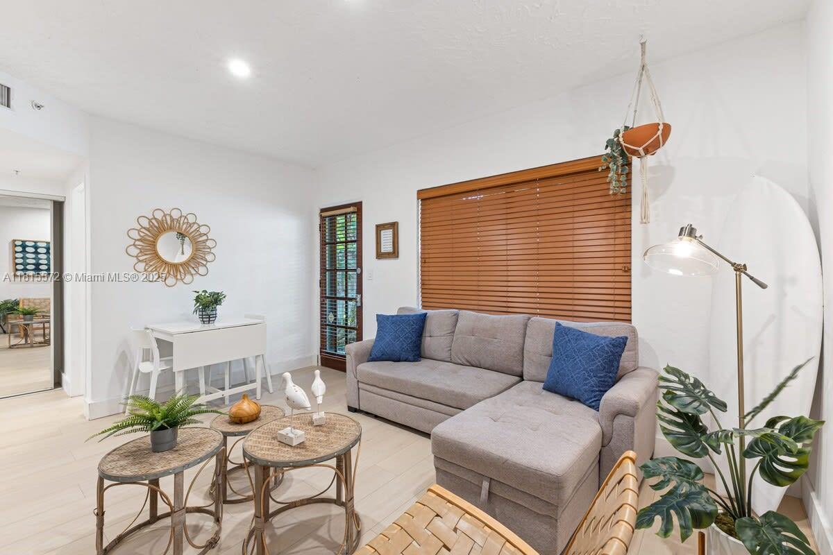 VICTORIA PARK CORR AMEN P - Residential Lease