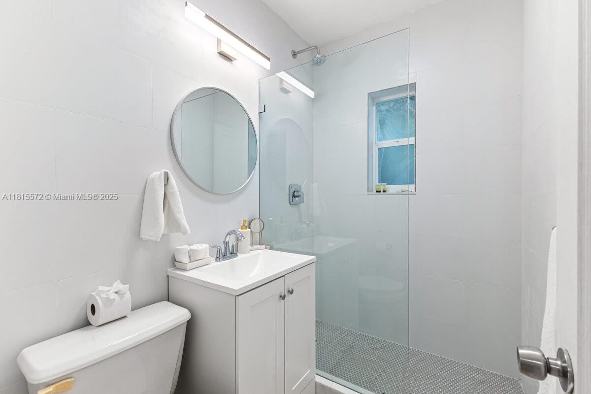 VICTORIA PARK CORR AMEN P - Residential Lease