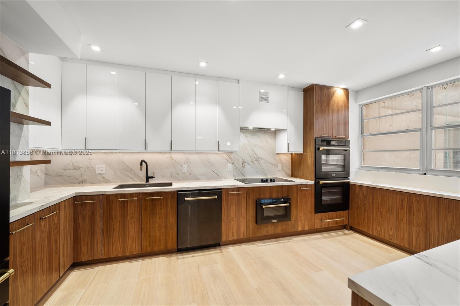 IMPERIAL HOUSE CONDO - Residential Lease