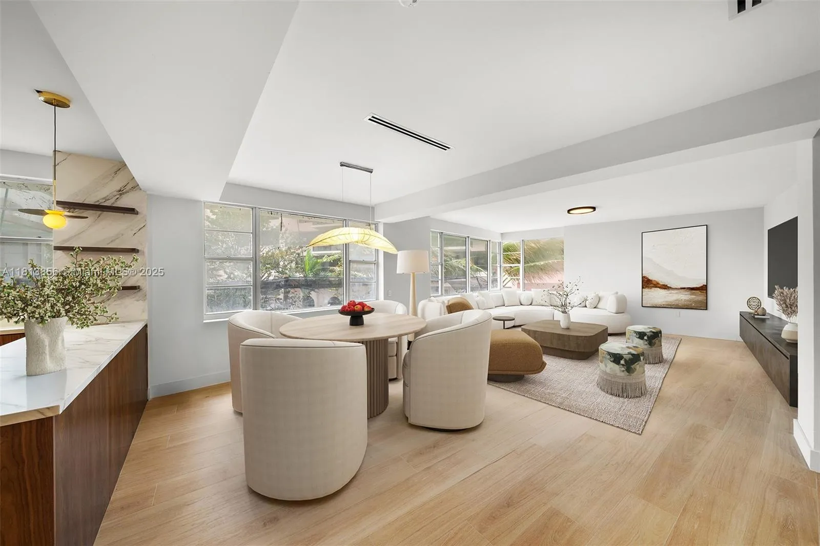 Miami Beach, Florida 33140, United States, 3 Bedrooms Bedrooms, ,3 BathroomsBathrooms,Residential,Active,143122