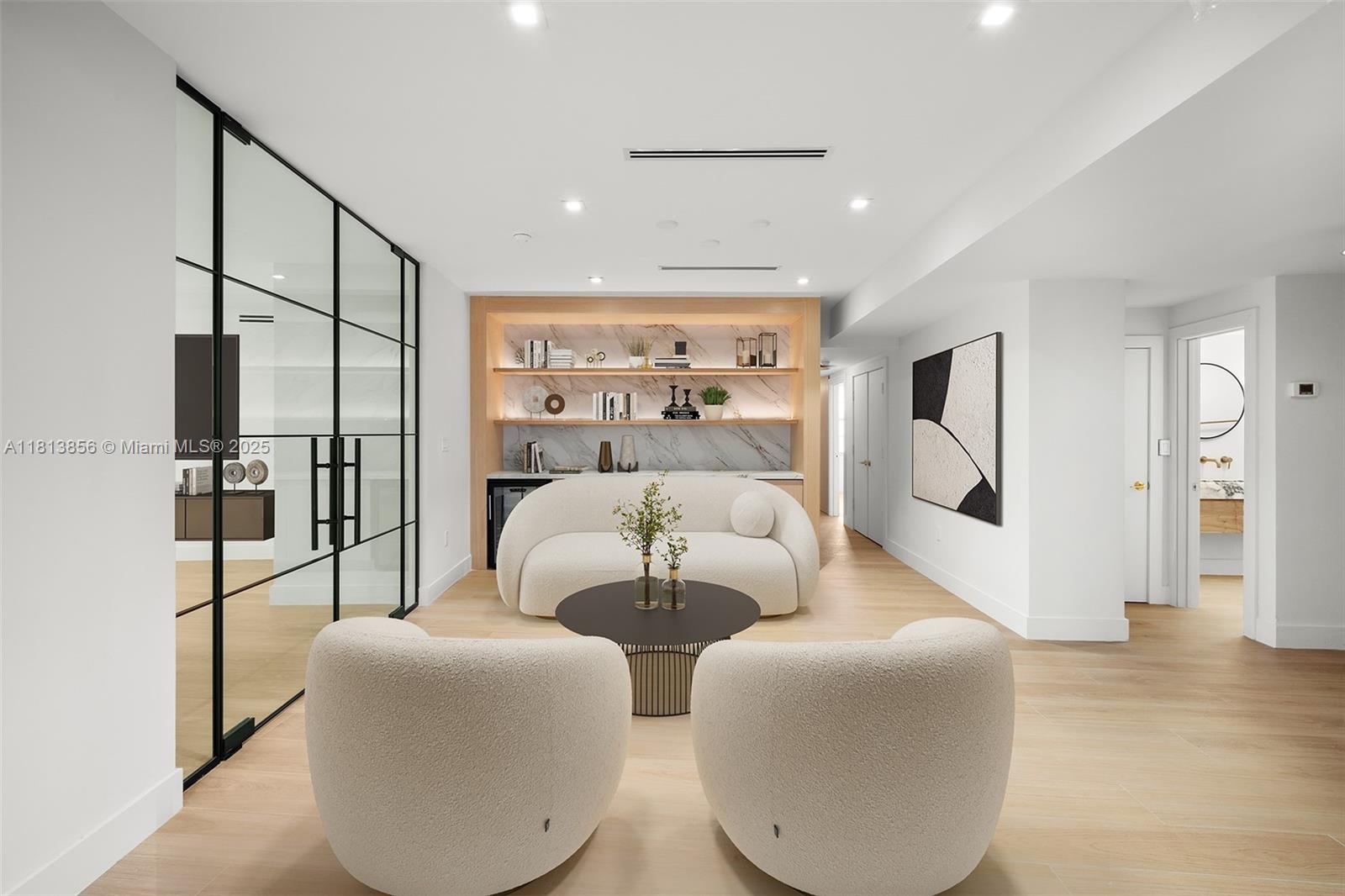 IMPERIAL HOUSE CONDO - Residential Lease