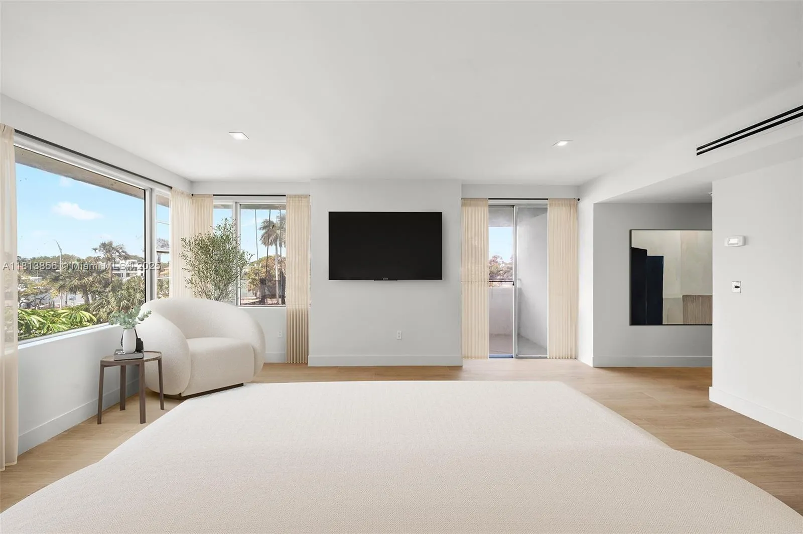 Miami Beach, Florida 33140, United States, 3 Bedrooms Bedrooms, ,3 BathroomsBathrooms,Residential,Active,143122